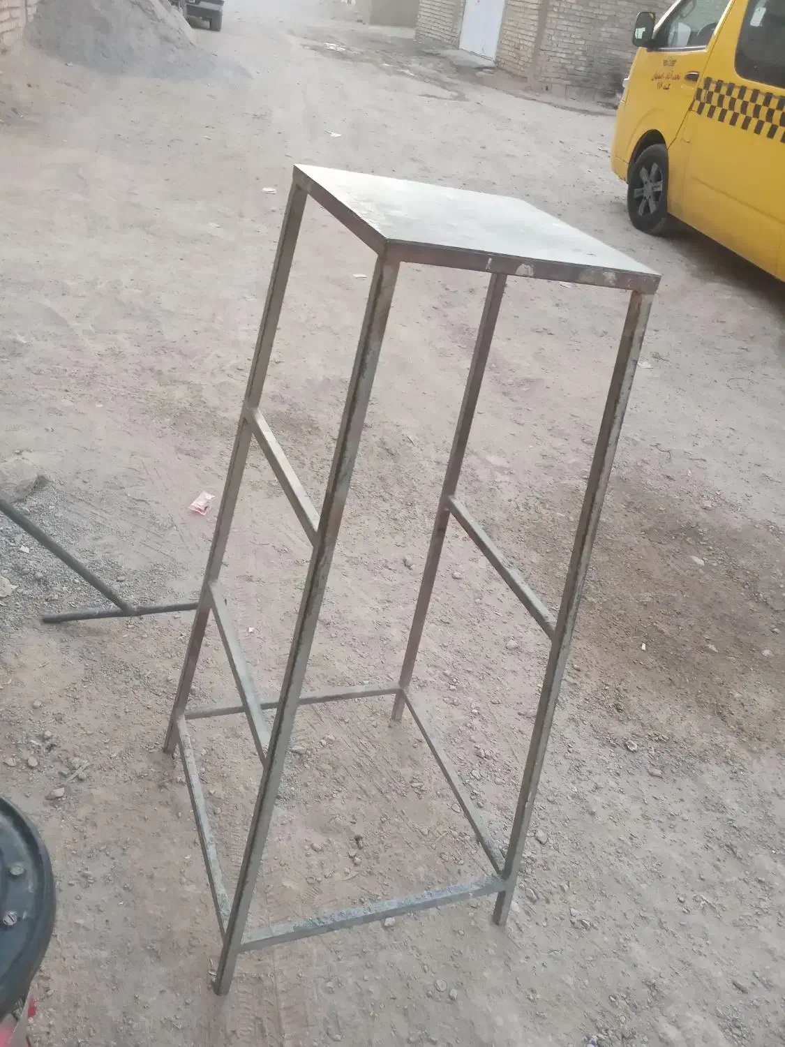 چهار پایه ۱۱۰۰|صندلی و نیمکت|خمینیشهر, |دیوار