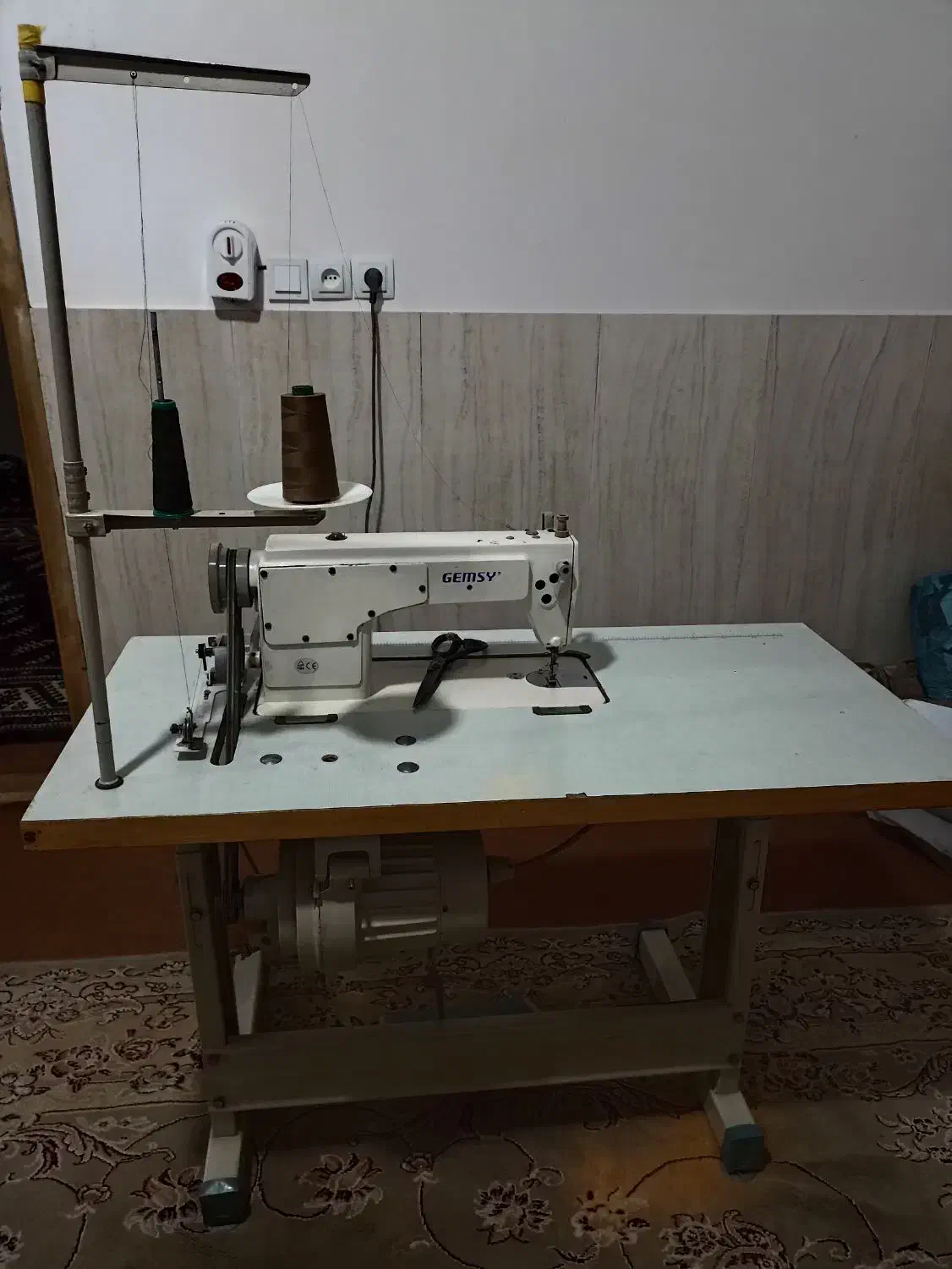 چرخ خیاطی راسته دوز دینام دار|چرخ خیاطی و ریسندگی|سیمین شهر, |دیوار