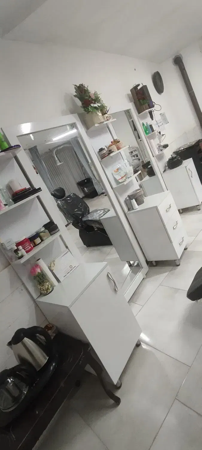 دکور سالن زیبایی|آرایشگاه و سالنهای زیبایی|قائن, |دیوار