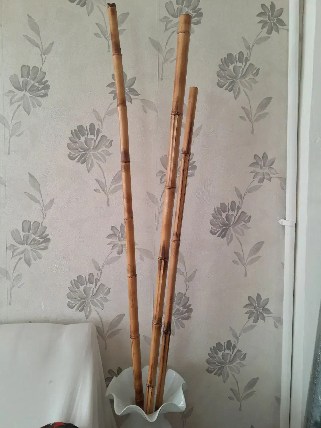 چوب بامبو وگلدان|گل مصنوعی|ملارد, |دیوار