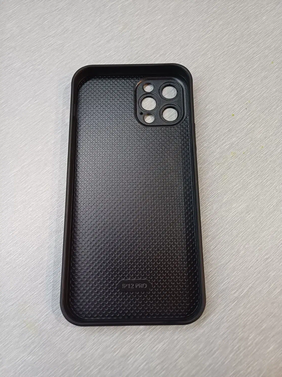 ۲ عدد قاب IPhone 12 pro|لوازم جانبی موبایل و تبلت|رشت, آزادگان|دیوار