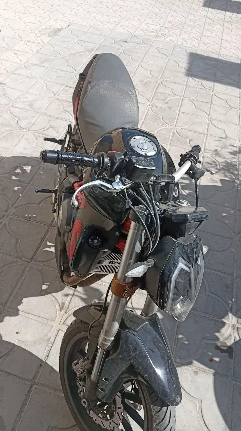 بنلی 300 جفت|موتورسیکلت|شیراز, قدوسی غربی|دیوار