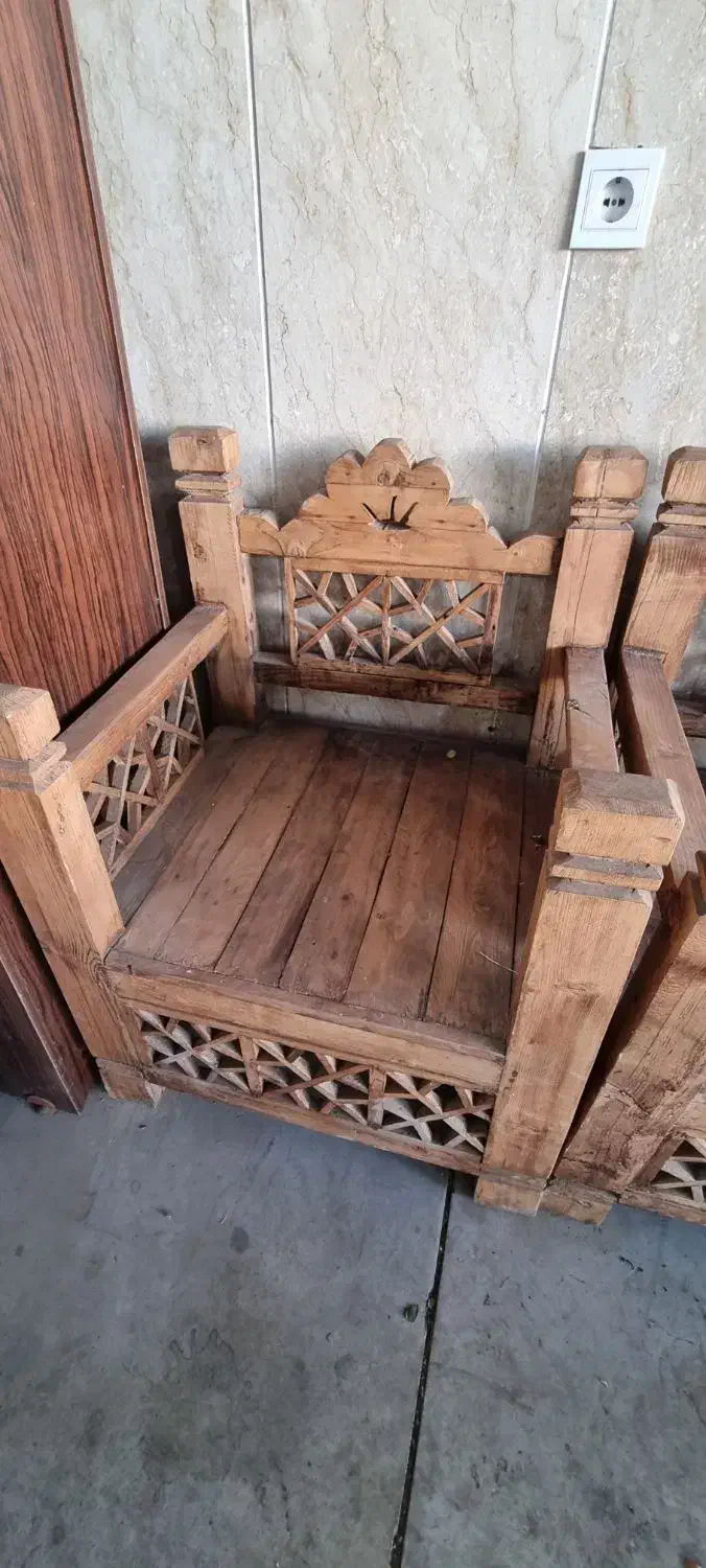 فوری فروشی به علت مهاجرت به بالاترین پیشنهادفروخته|مبلمان خانگی و میز عسلی|شهریار, شهرک شاهد|دیوار