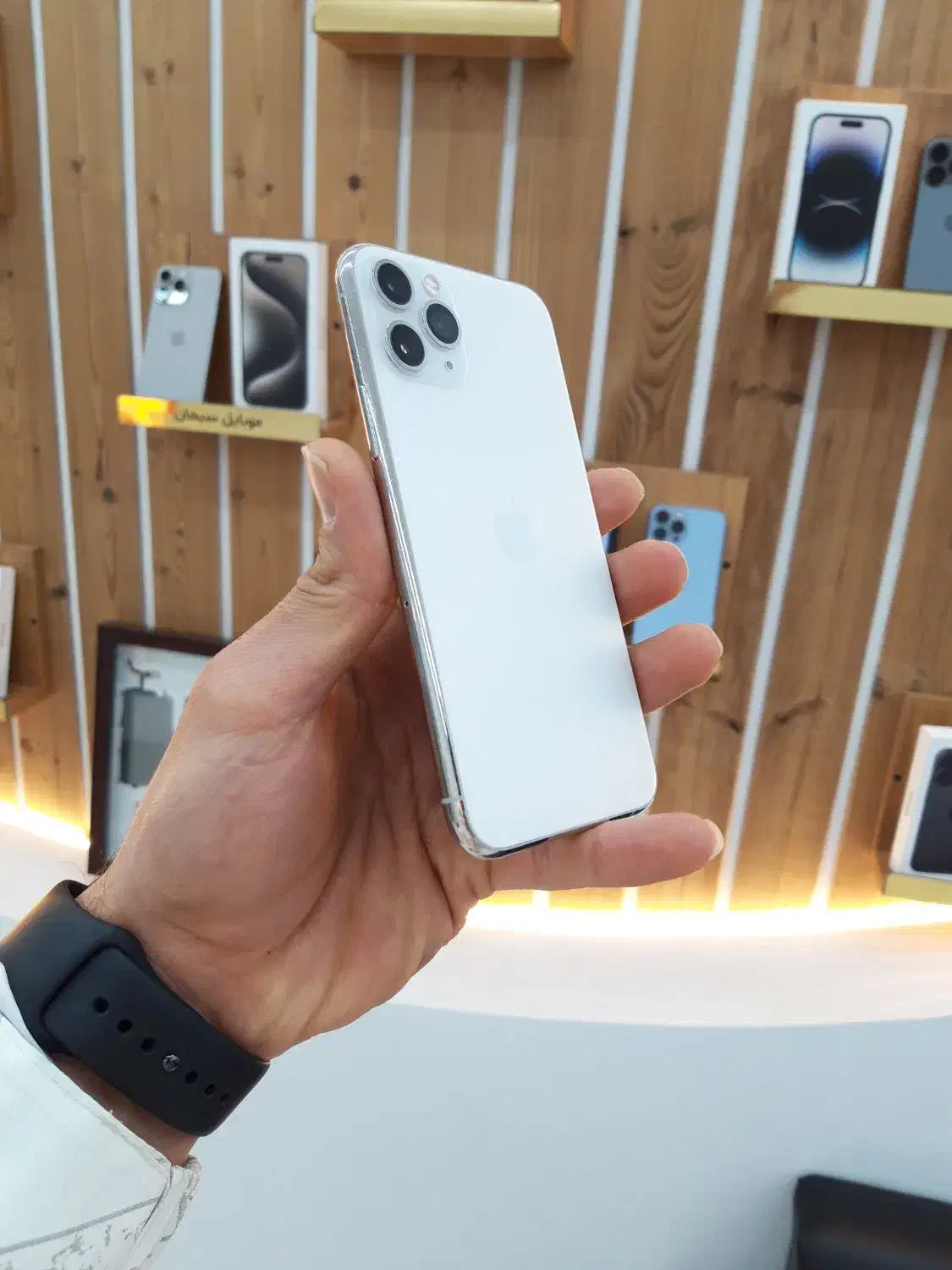 11pro lla 256|موبایل|اراک, |دیوار