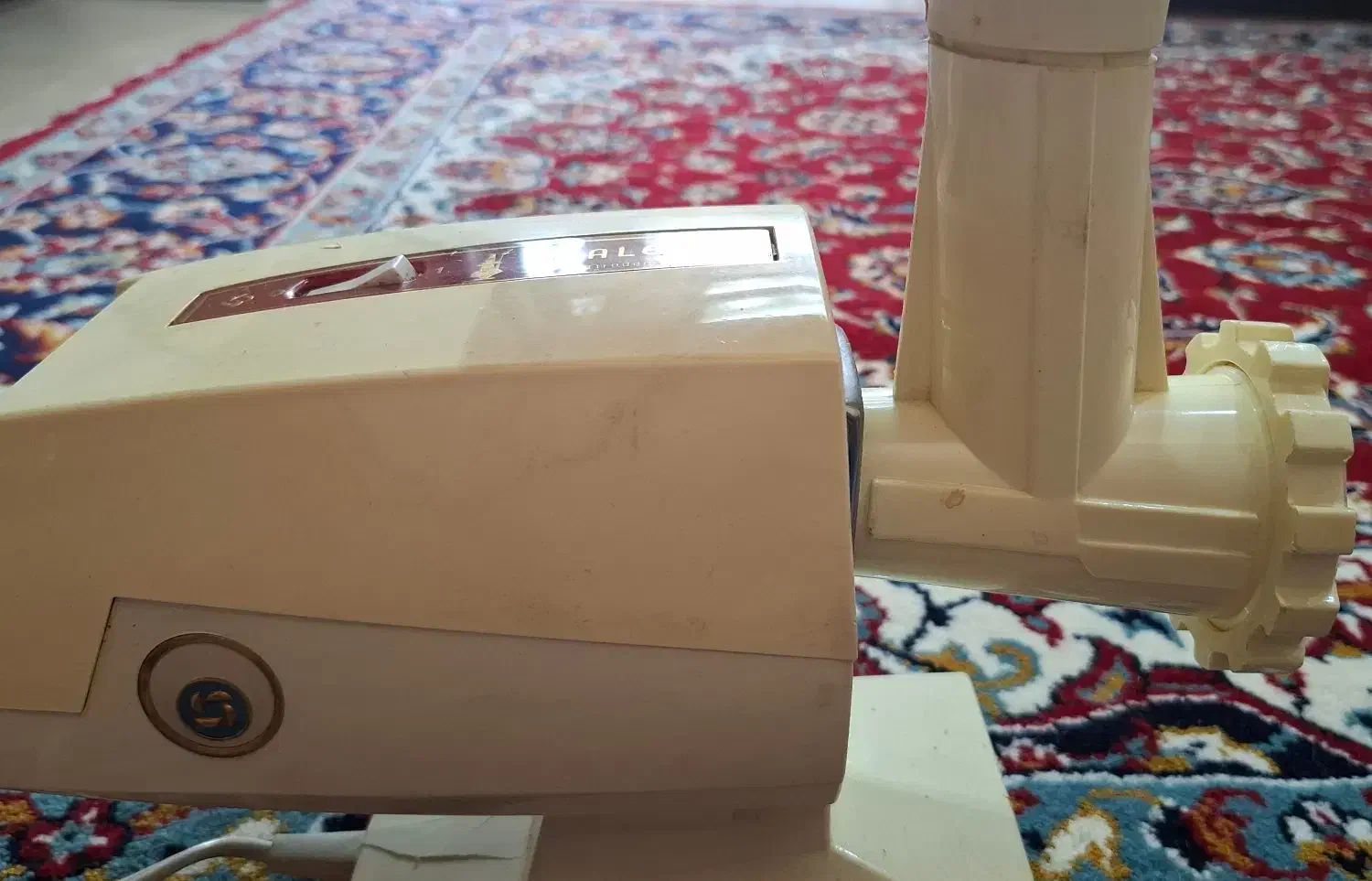 چرخ گوشت سالم قدیمی|کلکسیون اشیاء عتیقه|تهران, درب دوم|دیوار