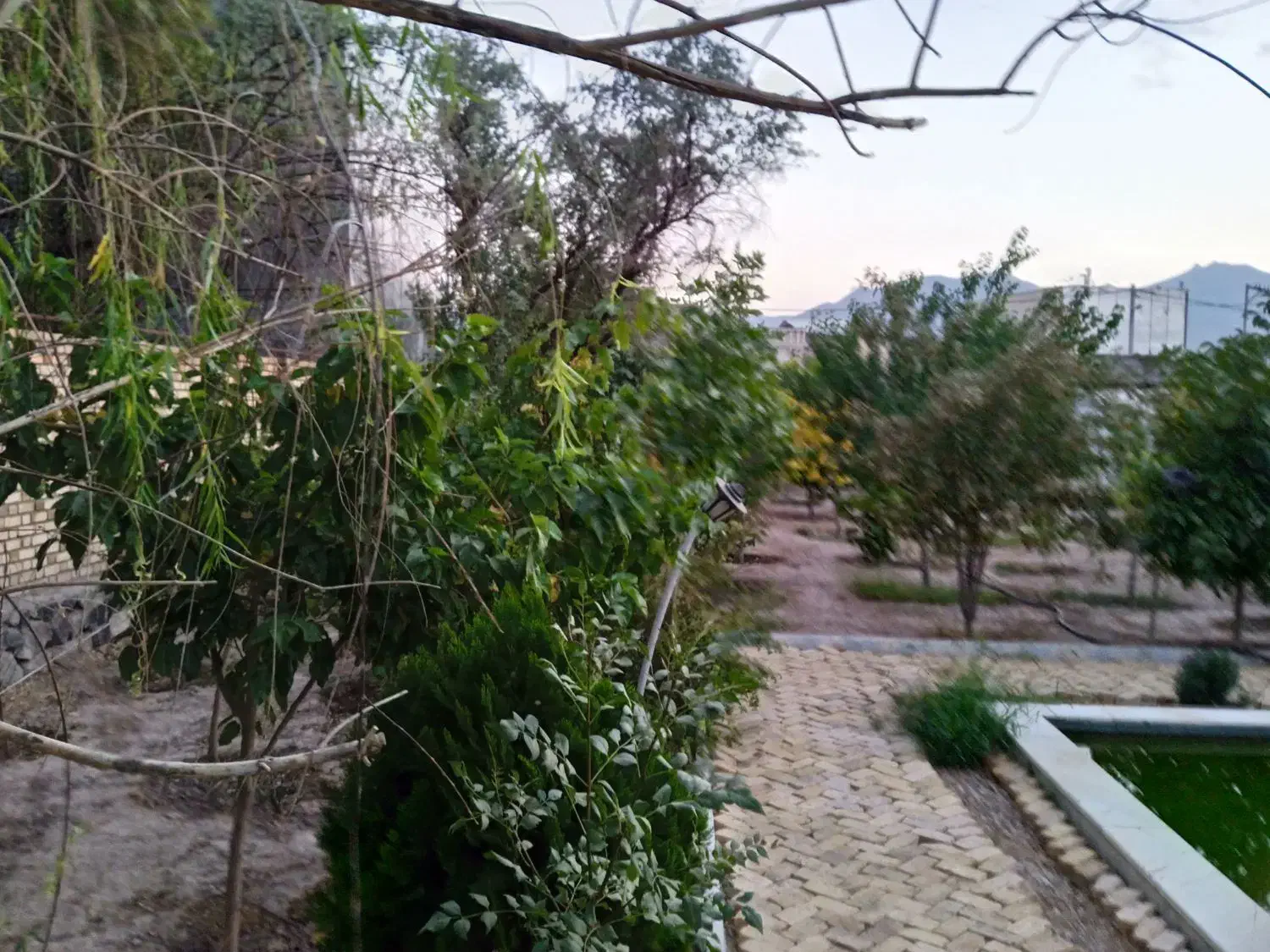 باغ ویلا ۴۲۰متر تفرش فول امکانات|فروش خانه و ویلا|قم, چهار امامزاده|دیوار