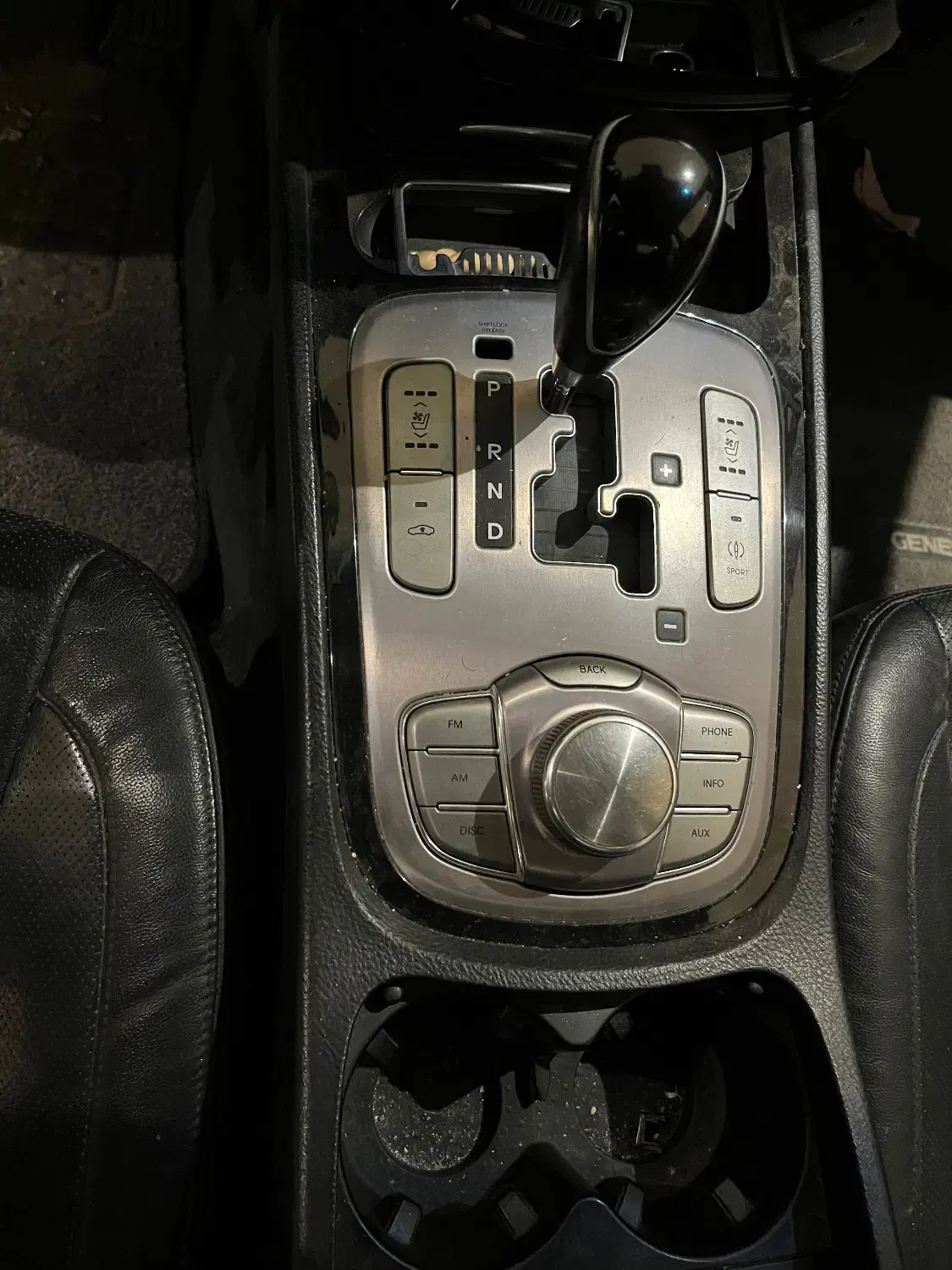 جنسیس ۲۰۱۲ بدون رنگ|خودرو سواری و وانت|مشهد, احمدآباد|دیوار