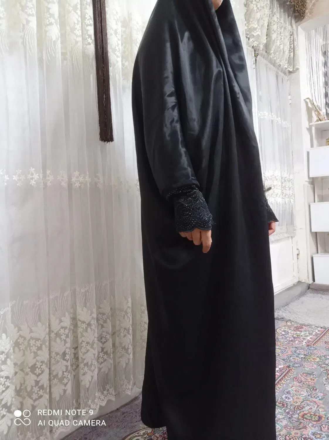 چادر ملی در حد نو|لباس|بروجرد, |دیوار