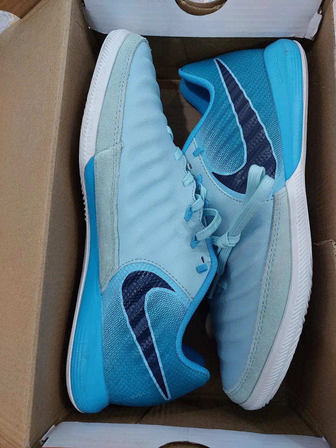 کتونی سالنی نایک تمپو ایکس سایز 42|تجهیزات ورزشی|تهران, شهرک آزادی|دیوار