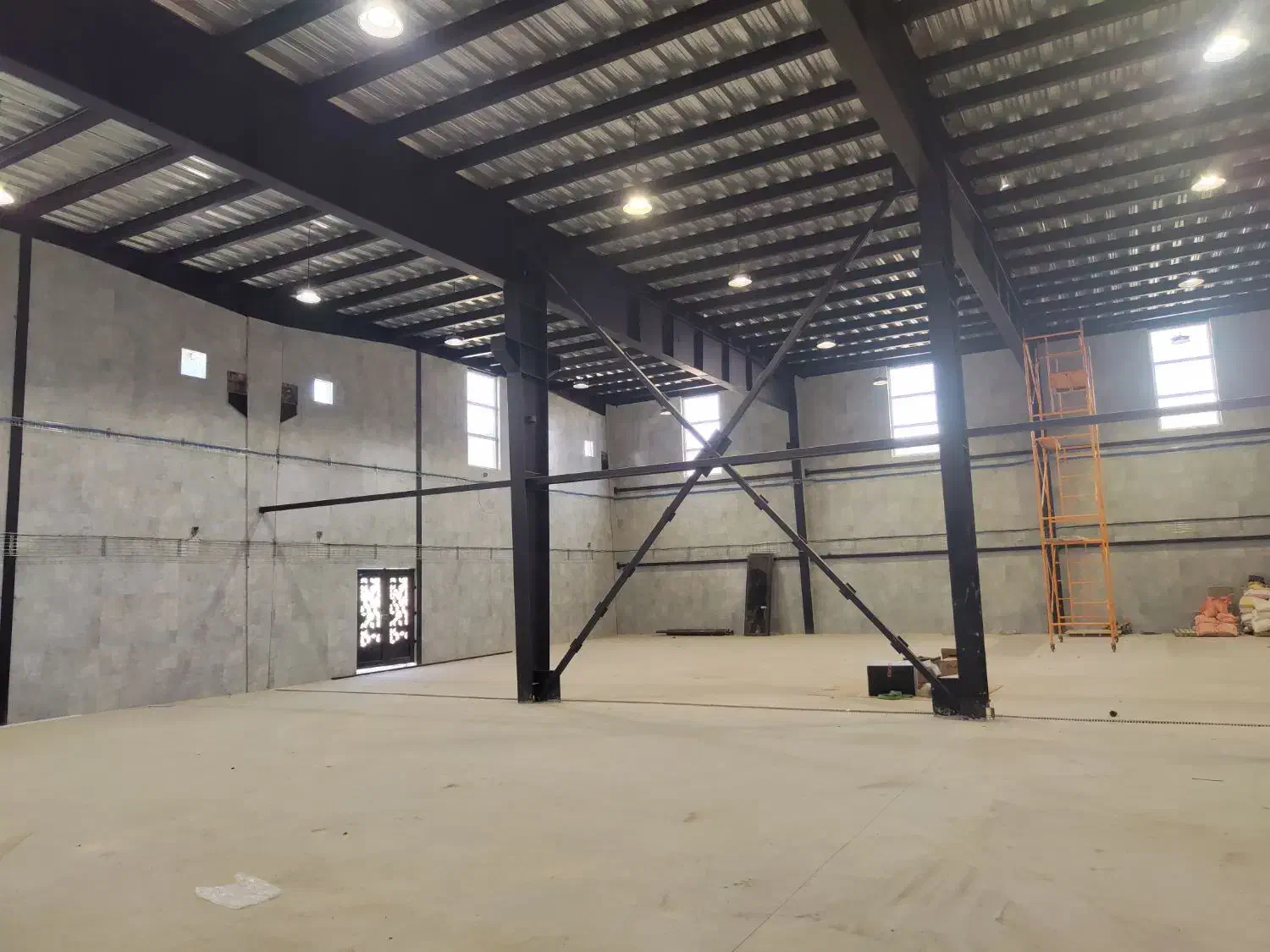 اجاره سوله ۲۵۰۰متری فلزات دماوند|اجارهٔ دفتر صنعتی، کشاورزی، تجاری|دماوند, گیلاوند|دیوار