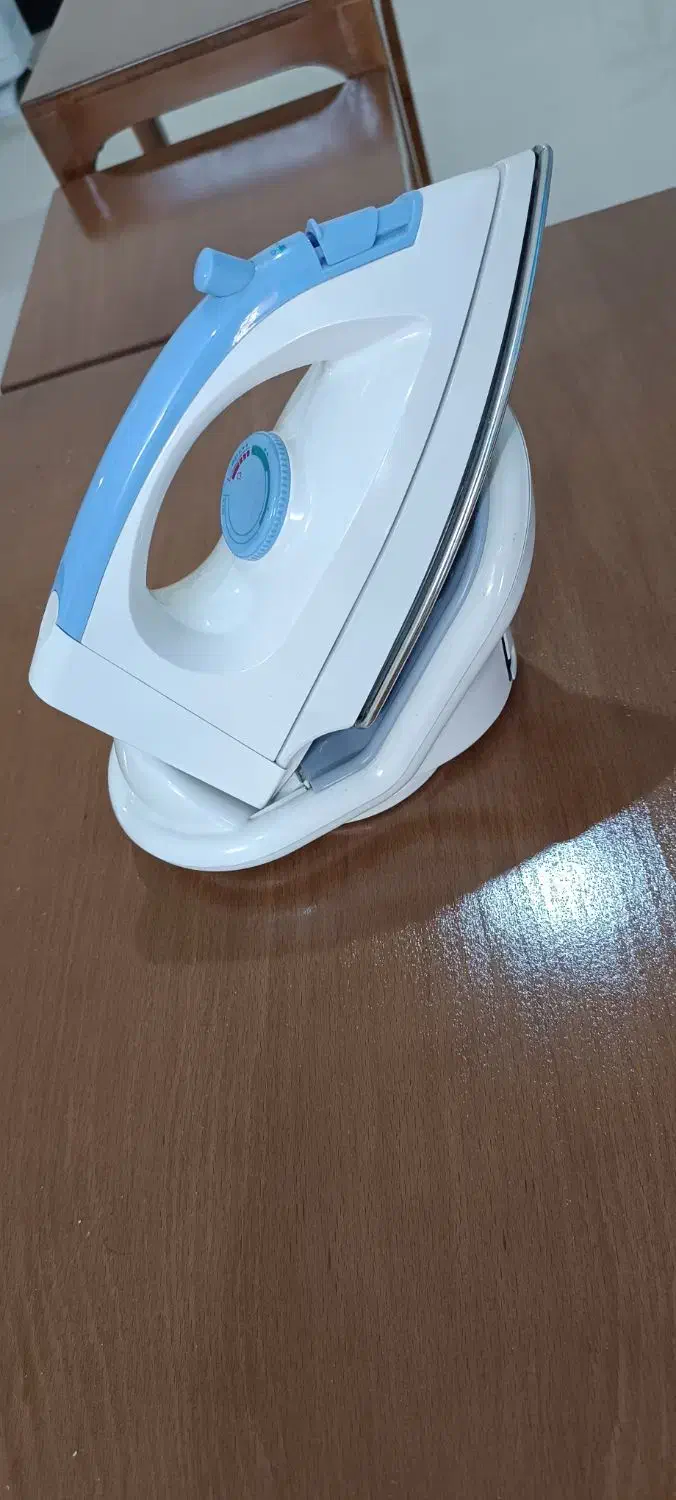 اتوی لباس|اتو و لوازم اتو|صدرا-فارس, فاز ۲|دیوار