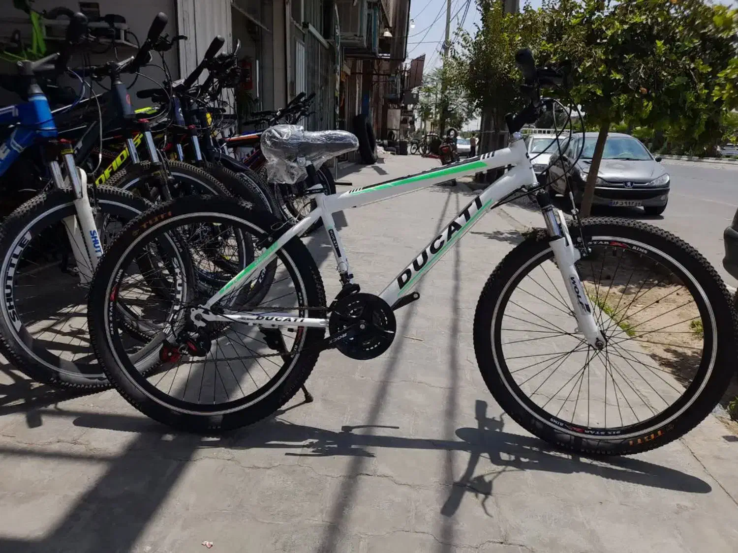 دوچرخه ۲۶کوهستان ۲۱ دوشاخ کمک دار دوکاتی|دوچرخه، اسکیت، اسکوتر|یزد, |دیوار