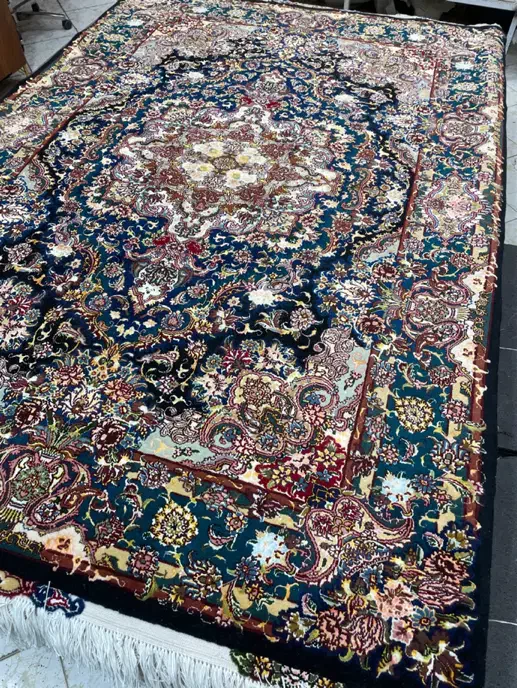 تک ۶ متری سالاری|فرش|تبریز, |دیوار