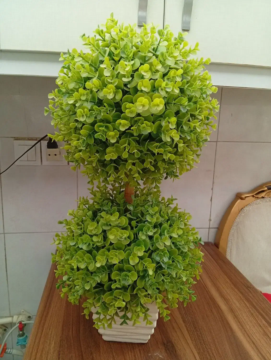 گل مصنوعی|گل مصنوعی|قم, وادی السلام|دیوار