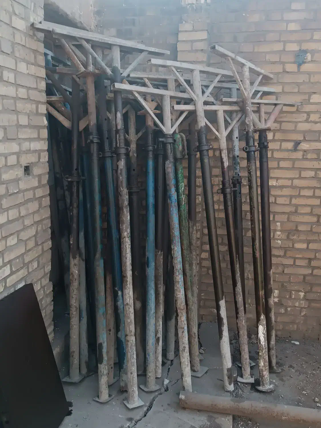 خرید و فروش اجاره ابزار ساختمانیو قالب بندی|مصالح و تجهیزات ساختمان|اهواز, بازار آهن|دیوار