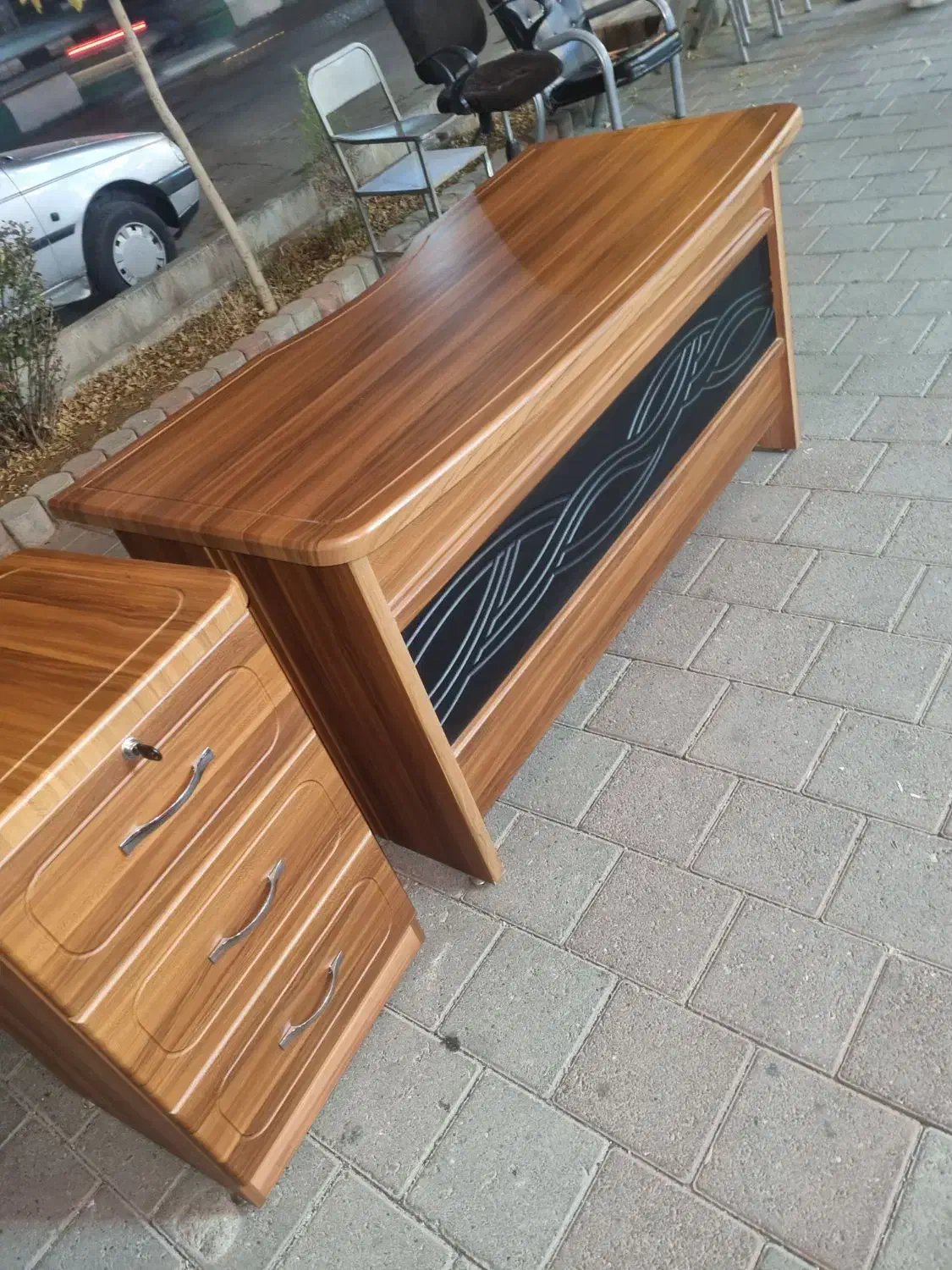 میز مدیریت تمام وکیوم و میز هایگلاس ال دار|دفتر کار|سقز, |دیوار