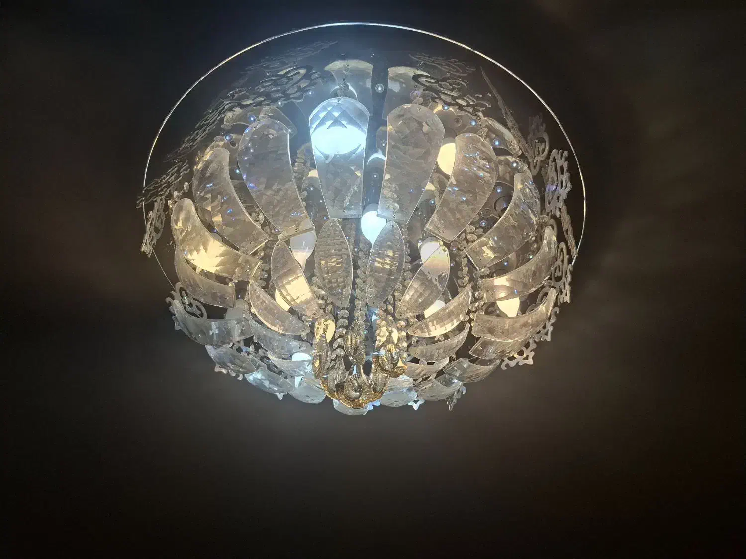 لوستر کریستال سقفی ۲ عدد|لوستر و چراغ آویز|اردبیل, |دیوار