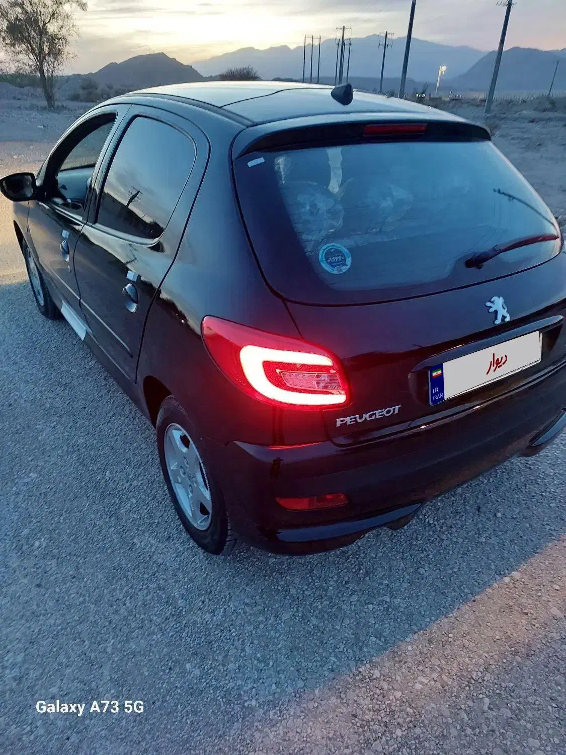 ۲۰۷ مدل ۴۰۳|خودرو سواری و وانت|بندرعباس, |دیوار