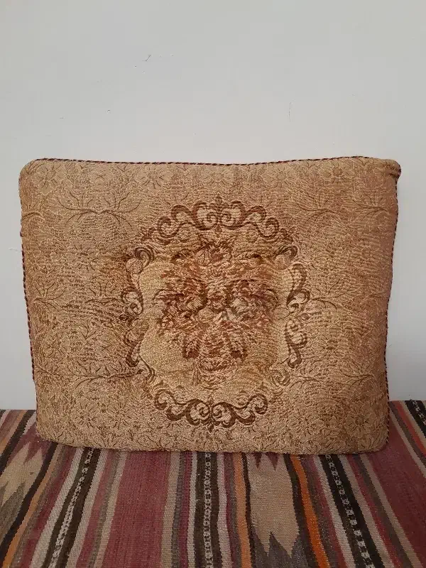 ۶ عدد پشتی دور اتاقی|پشتی|فلاورجان, |دیوار