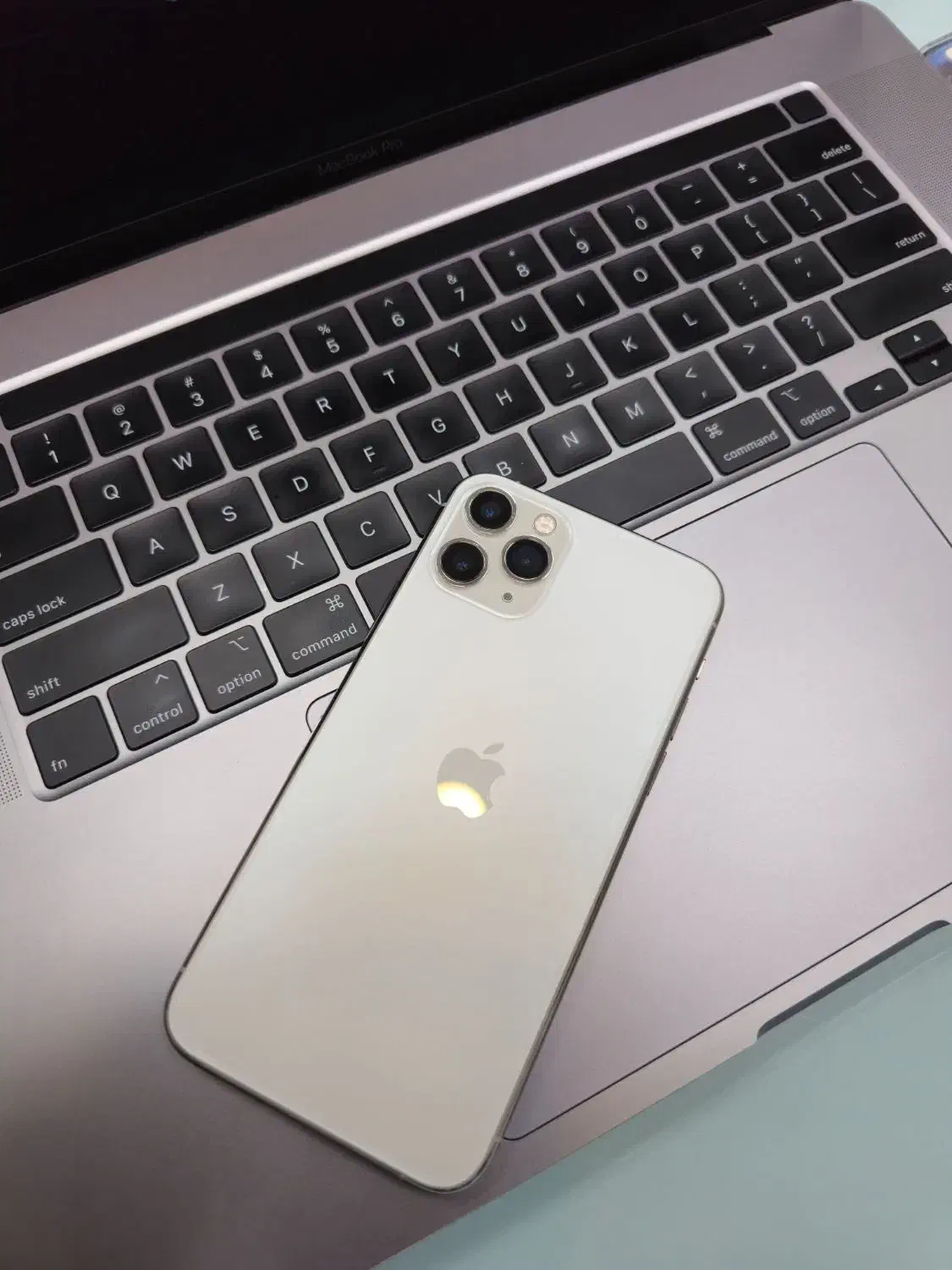 iphone 11pro 256 ایفون ۱۱ پرو ۲۵۶ گیگ|موبایل|تهران, فلسطین (میدان انقلاب)|دیوار