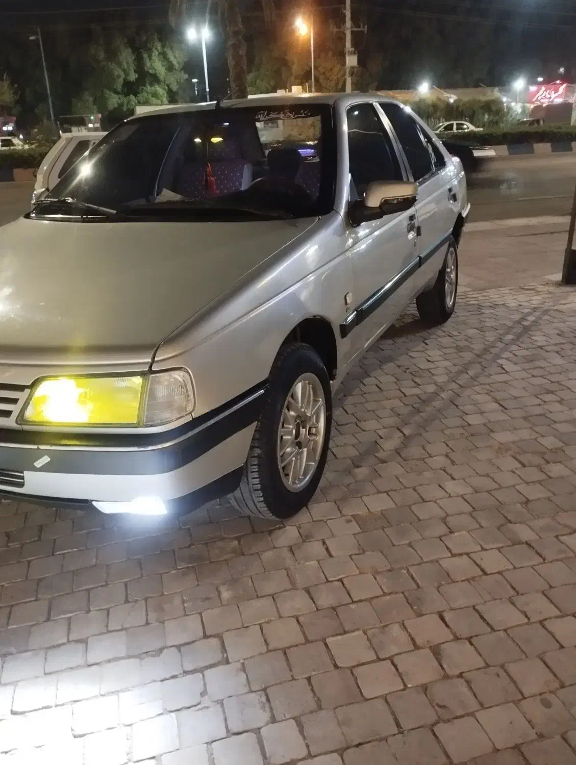 پژو مدل 87 داخل کرم با لوازم|خودرو سواری و وانت|بندرعباس, |دیوار