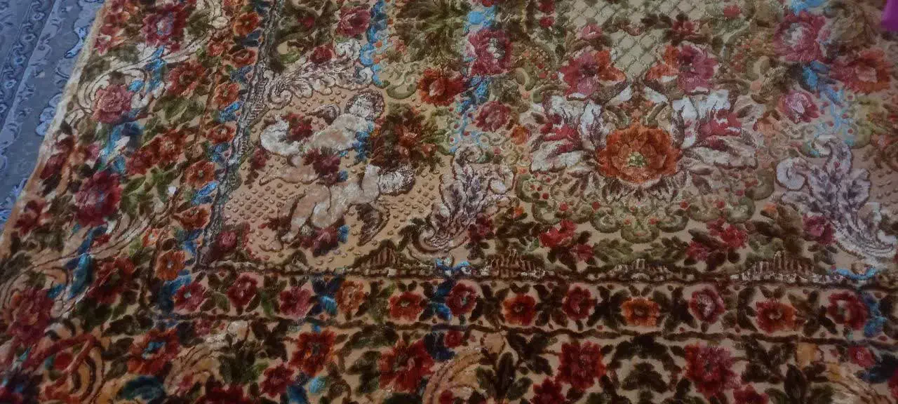 روتختی مخمل نو و قدیمی|فرش|اصفهان, سعادت‌آباد|دیوار