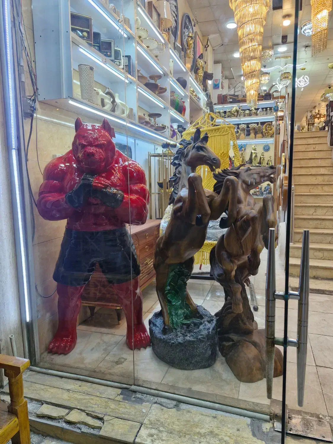 مجسمه فایبر گلاس دم قسط|مجسمه، تندیس، ماکت|اهواز, کوی سعدی|دیوار