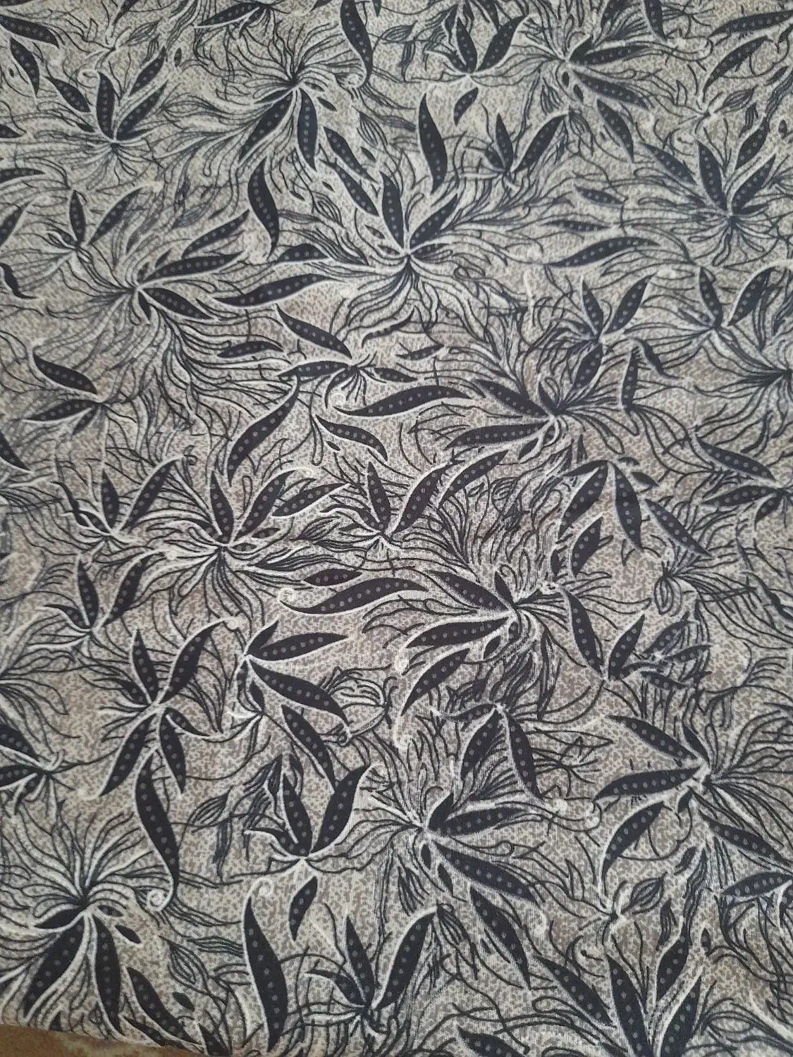 پارچه مشکی کرپ و پارچه چادری طرح دار نونو|لباس|شیراز, پودنک|دیوار