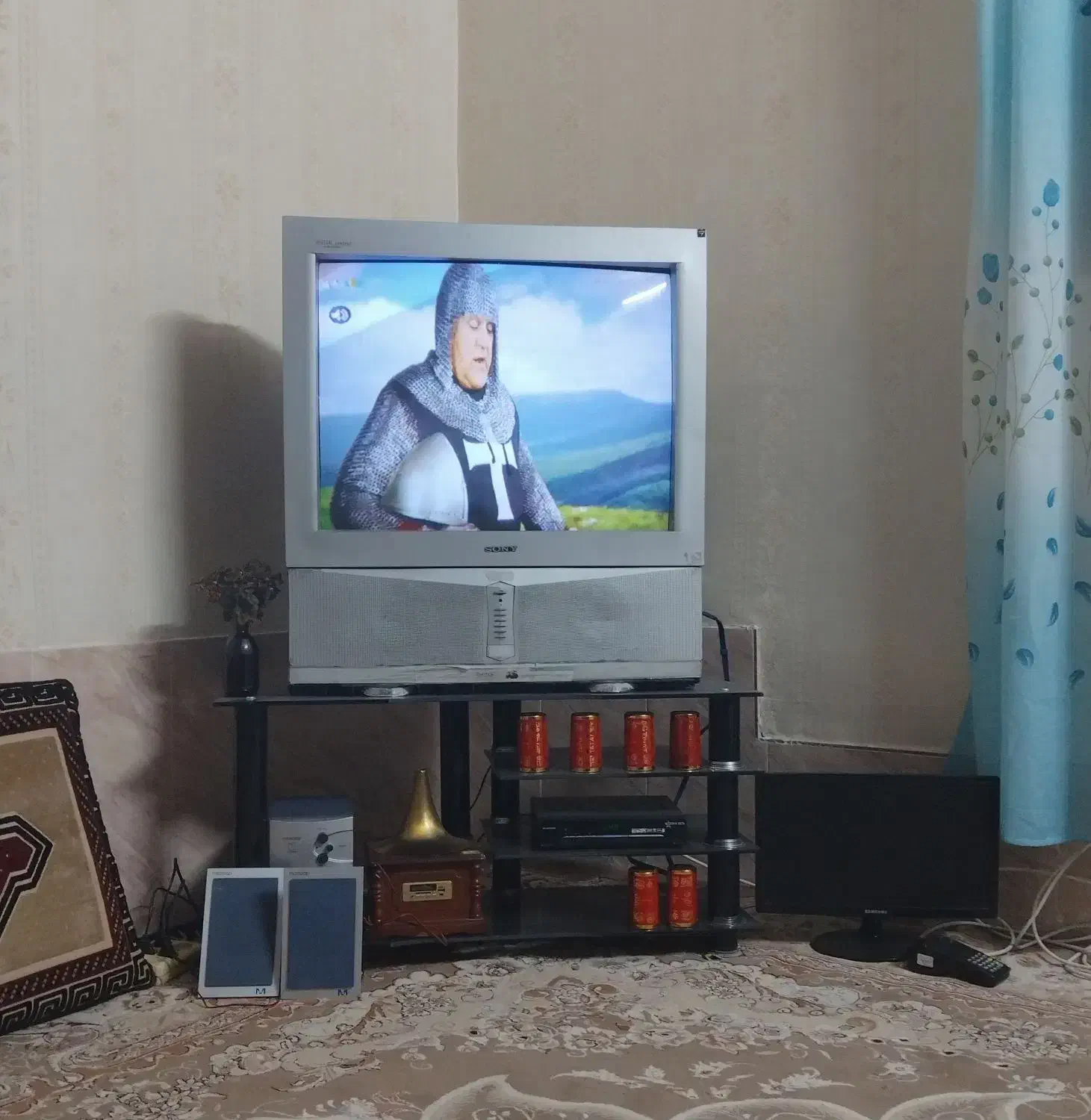 تلوزیون 32 اینچ سونی درحدنو|تلویزیون و پروژکتور|خفر, |دیوار