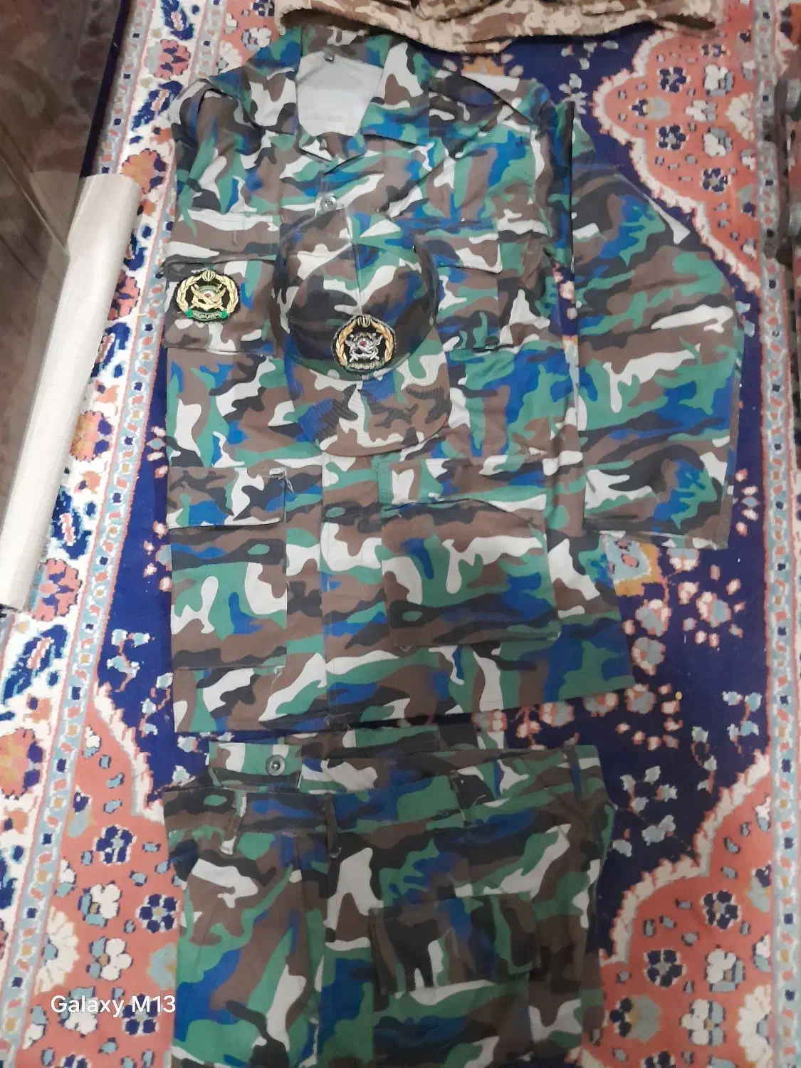 لباس ارتشی|لباس|قم, آذر (نکویی)|دیوار