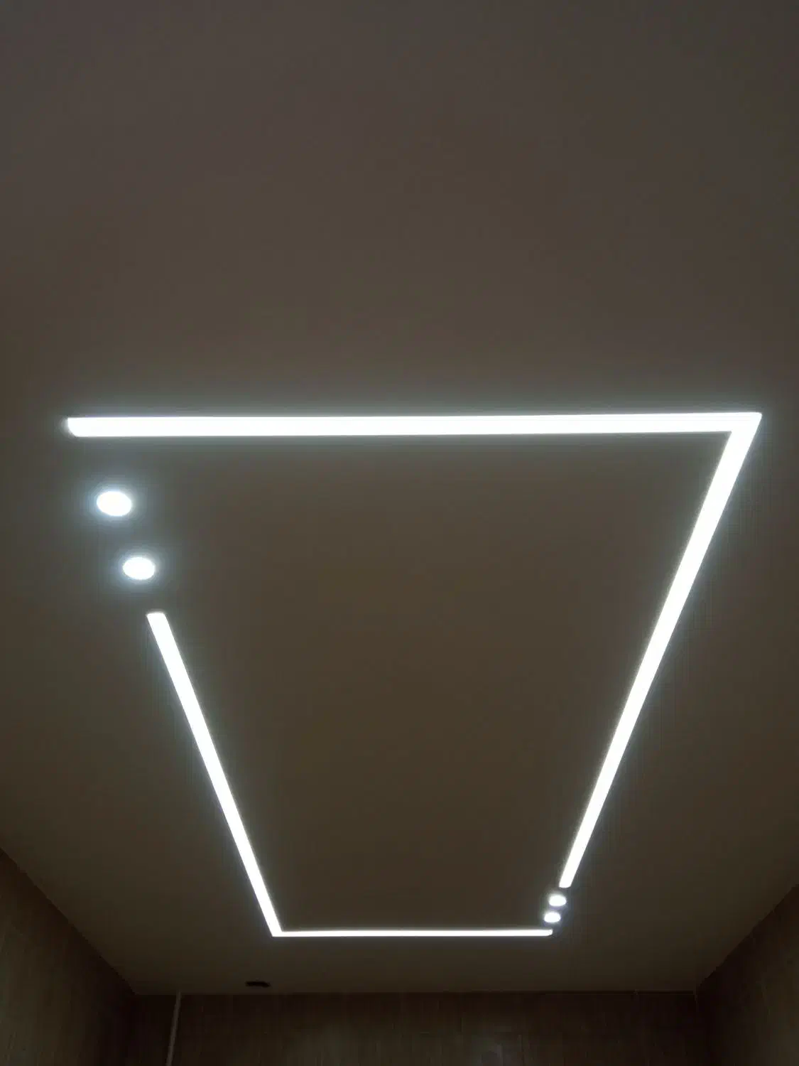 برقکار،لاین نوری،عیب یابی،رفع اتصالی|خدمات پیشه و مهارت|کرمانشاه, |دیوار