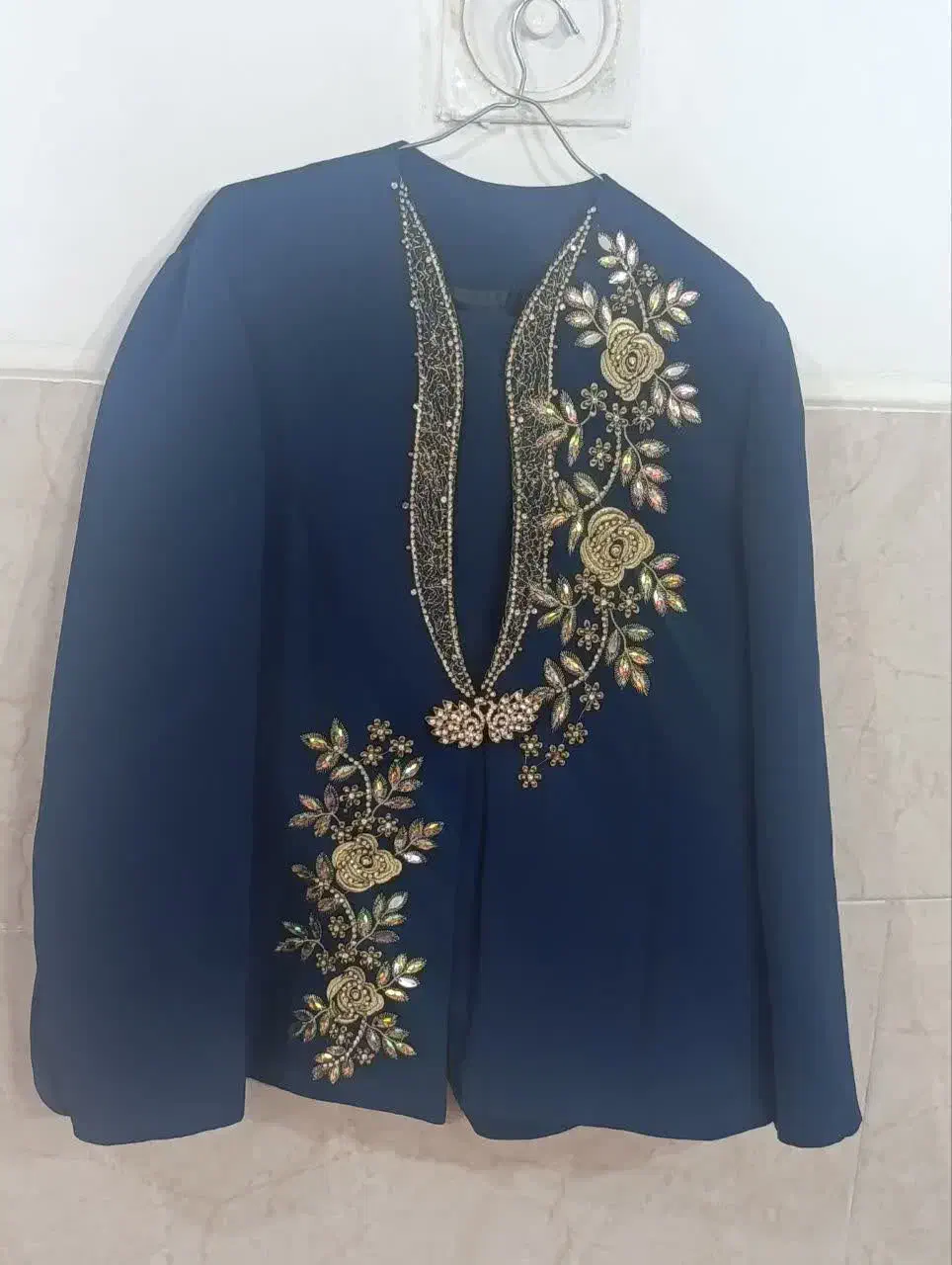 کت دامن|لباس|ری, دولت‌آباد|دیوار
