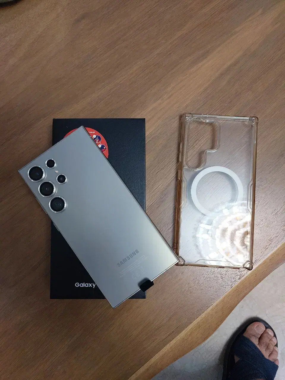 نقد یا تعویض با آیفون   S24 UITRA|موبایل|شاهین‌شهر, شهرک میلاد|دیوار