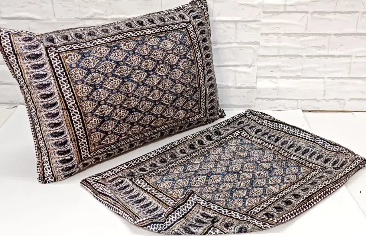 رو بالشتی دورو مخمل|رختخواب، بالش، پتو|تربتحیدریه, اندیشه|دیوار