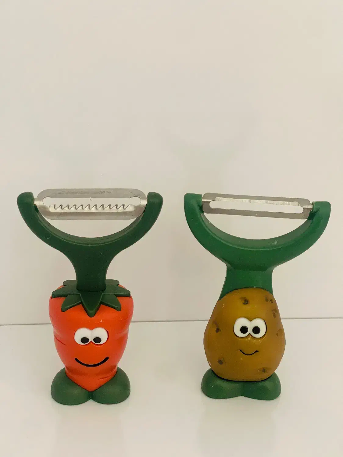 دوعدد پوست کن برند ویگار|ظروف پختوپز|ری, دولتآباد|دیوار