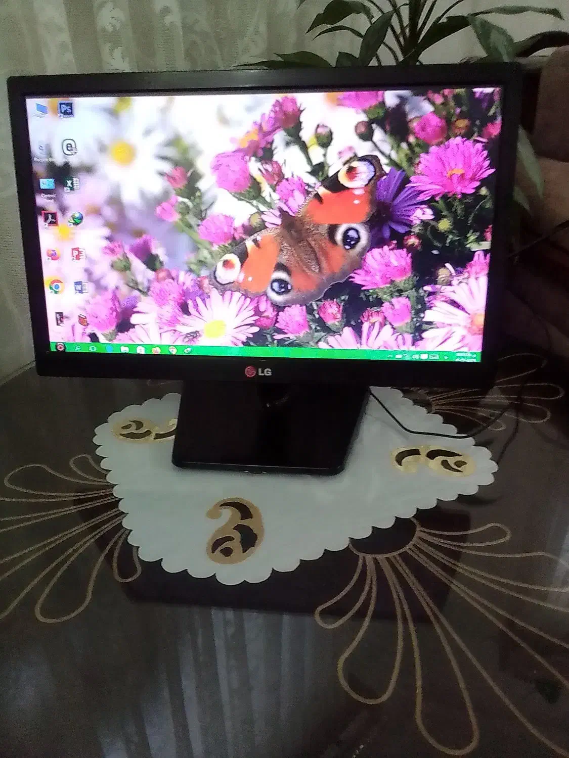 مانیتور الجی 19 الجی LED شیک و تمیز|قطعات و لوازم جانبی رایانه|لاهیجان, لیالستان|دیوار