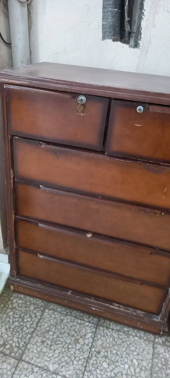 دو عدد کمد لباس و یک عدد دلاور ۶ کشوه|جاکفشی، کمد، دراور|کاشان, درب اصفهان|دیوار