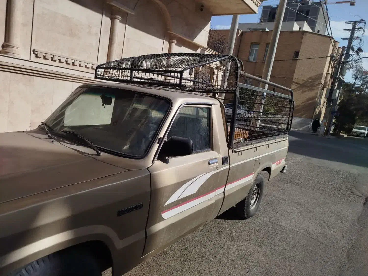 وانت مزدا 2000 ژاپنی دوگانه مدل82|خودرو سواری و وانت|قم, سالاریه|دیوار