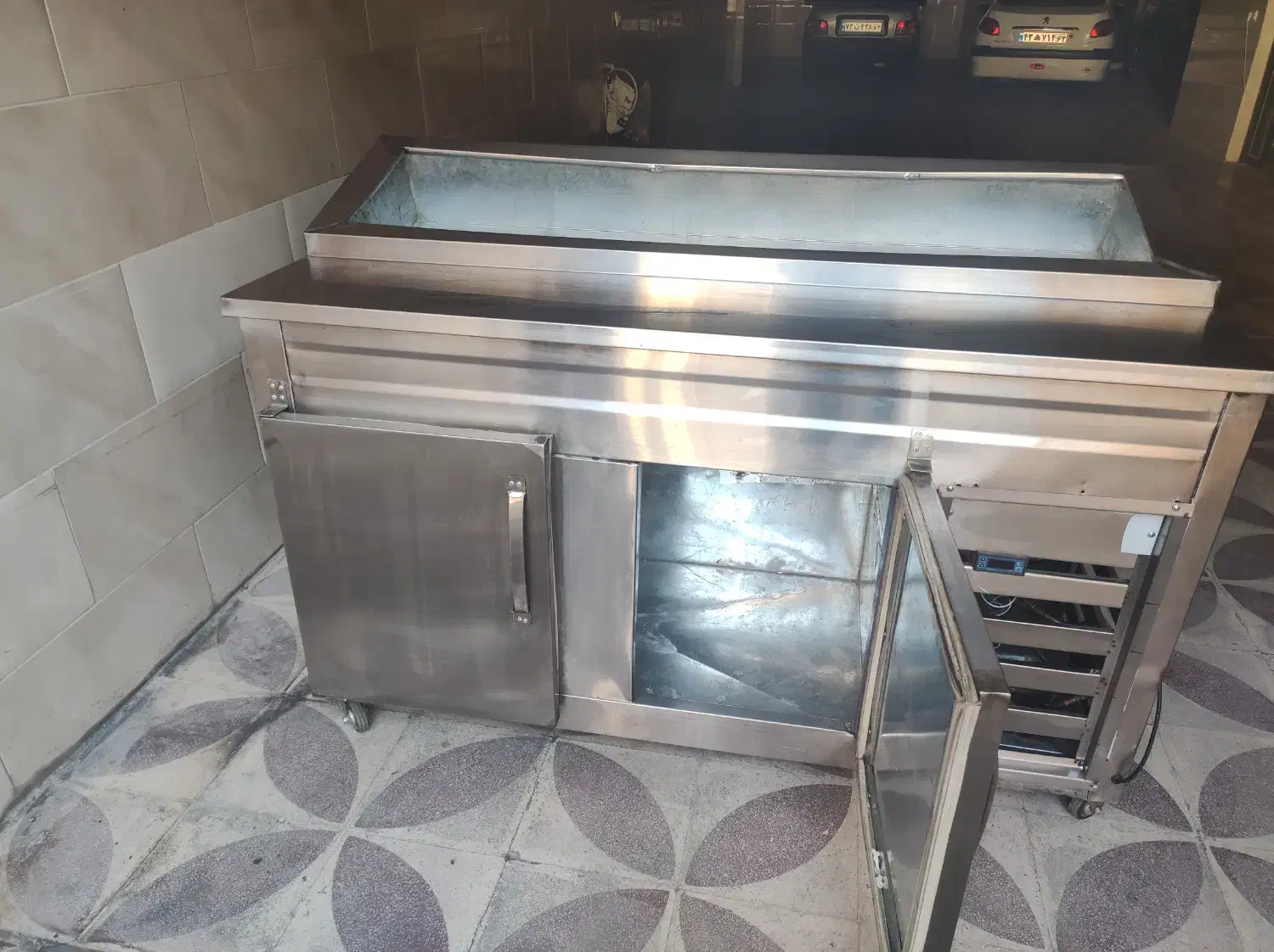 تاپینگ|کافیشاپ و رستوران|شیراز, پشم شیشه|دیوار