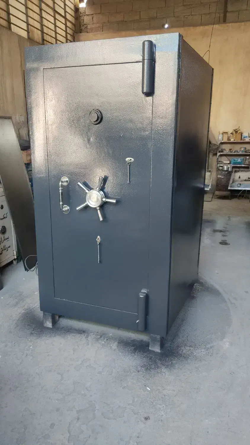 صندوق 3هزار مارک ملک یزد|ابزارآلات|چهاردانگه (تهران), |دیوار