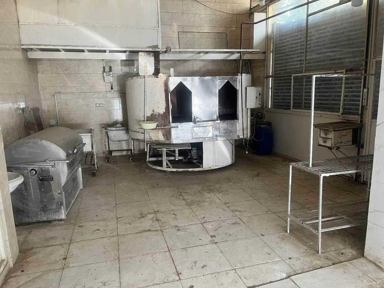 تجهیزات نانوایی سنگک|فروشگاه و مغازه|رضوانشهر, |دیوار