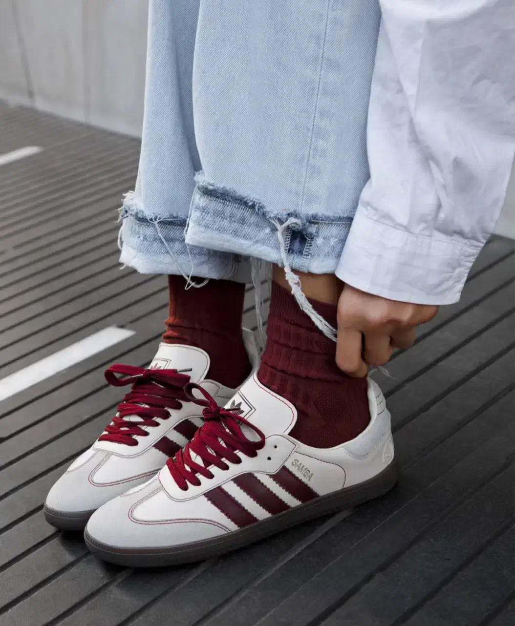 کتونی سامبا نو|کیف، کفش، کمربند|هشتگرد, هشتگرد قدیم|دیوار