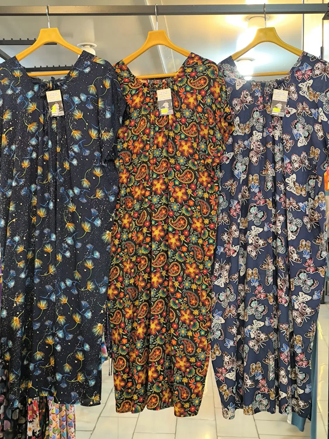 ساحلی نخی ترکمن|لباس|یاسوج, |دیوار