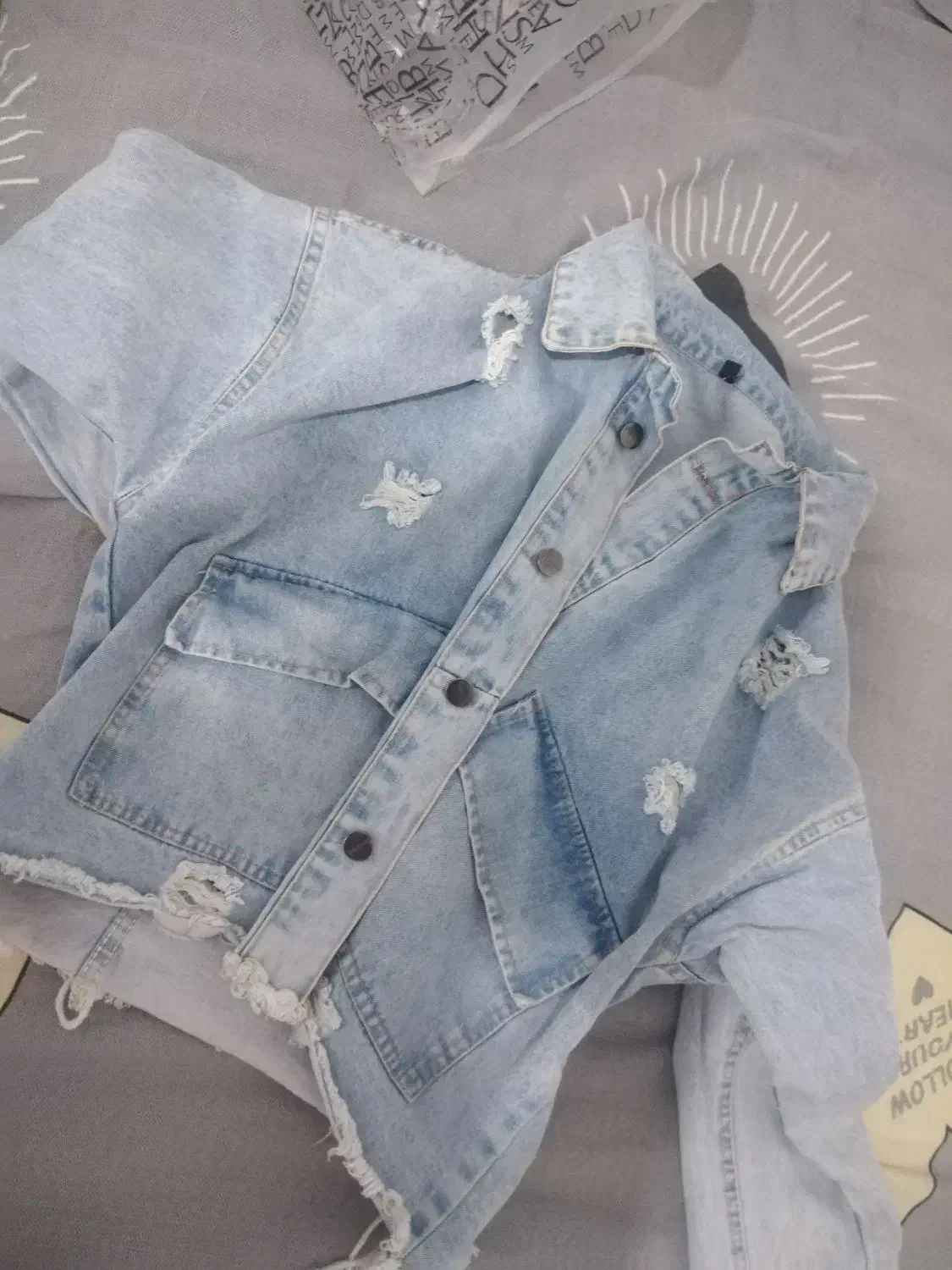 کت لی کوتاه رنگ روشن|لباس|همدان, |دیوار