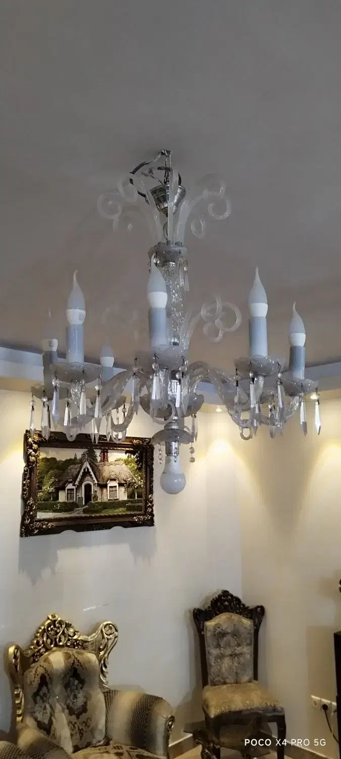 لوستر|لوستر و چراغ آویز|رباط‌کریم, رباط‌کریم|دیوار