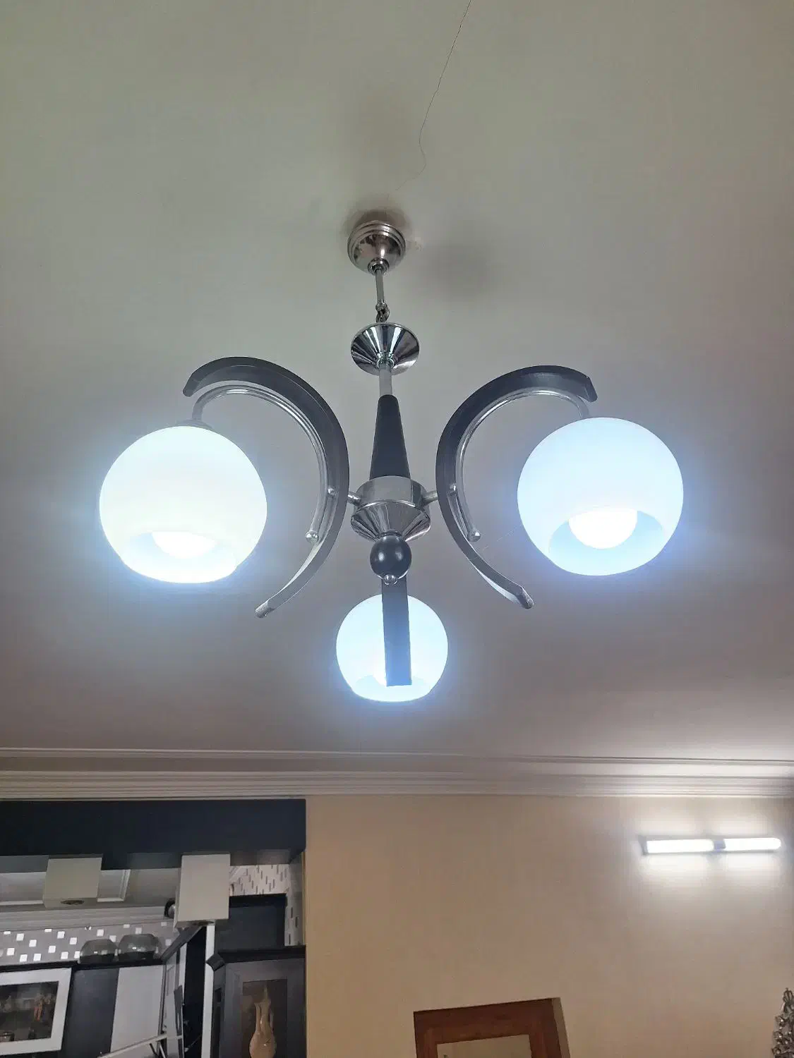 دو عدد لوستر حبابی سه شاخه|لوستر و چراغ آویز|زاهدان, |دیوار