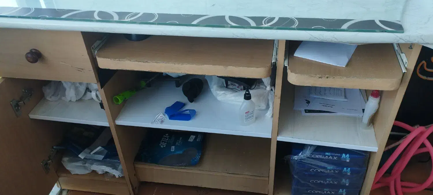 میز کامپیوتر همراه با شیشه|میز تحریر و کامپیوتر|سبزوار, جوادیه شرقی|دیوار