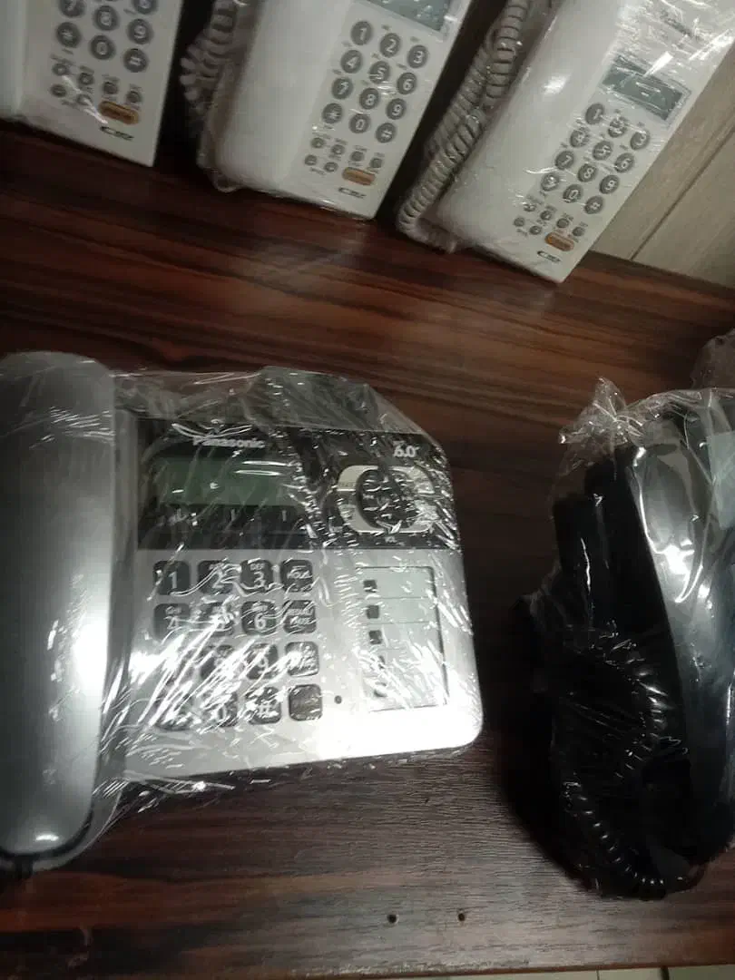 تلفن های رو میزی و بی سیم|تلفن رومیزی|آمل, |دیوار