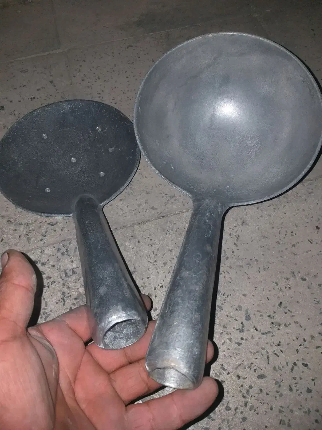 قابلمه روحی و وان بزرگ قیمت مقطوع است|ظروف پختوپز|بومهن, |دیوار