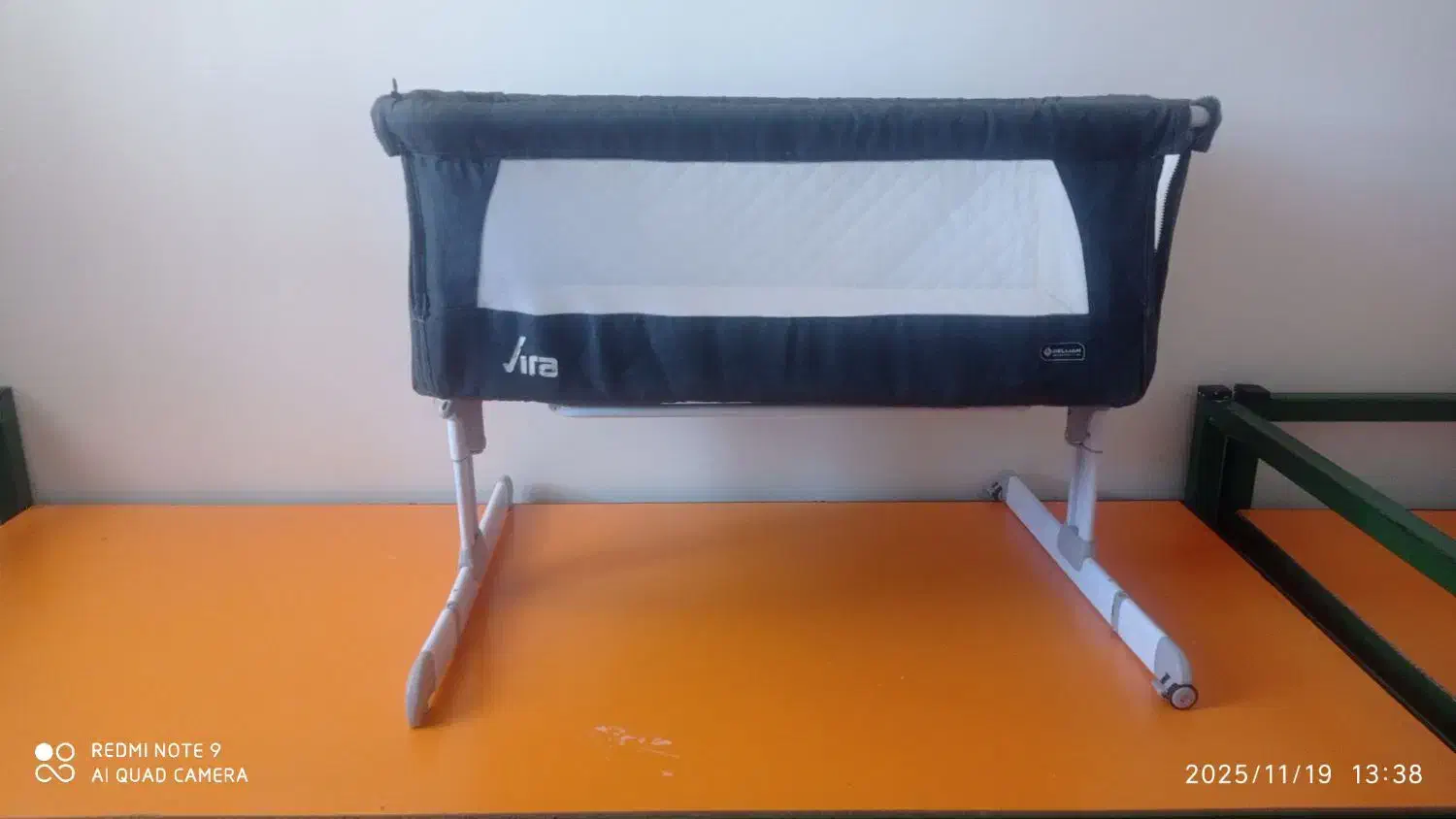 تخت کنار مادر نوزاد|تخت و صندلی بچه|بیرجند, |دیوار